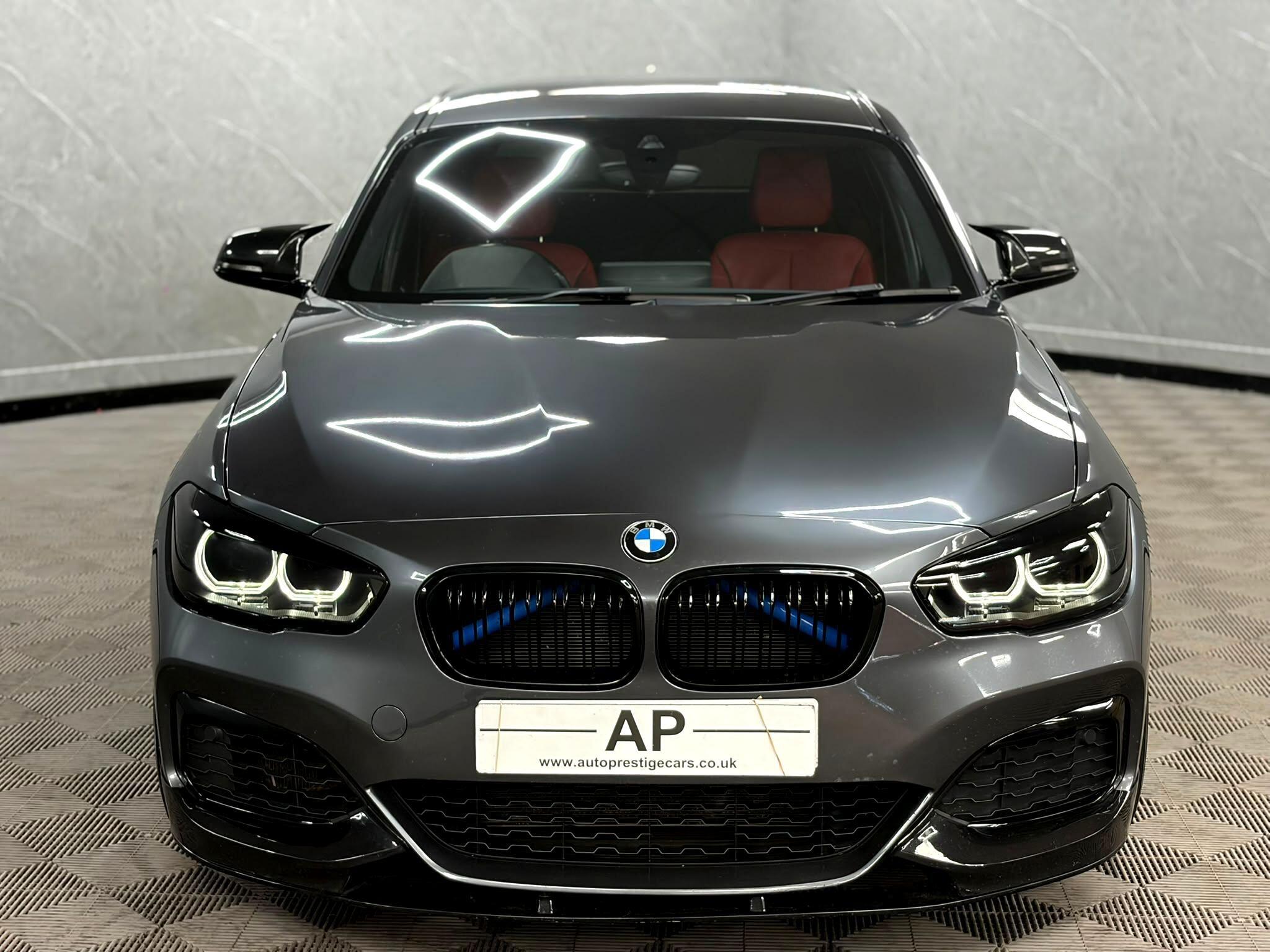 BMW 1 Series secondary view